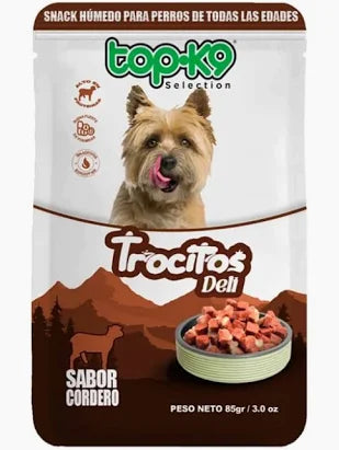 Sachet de 85 g de trocitos de cordero para perros Mundotito, envase con trozos de cordero en el interior
